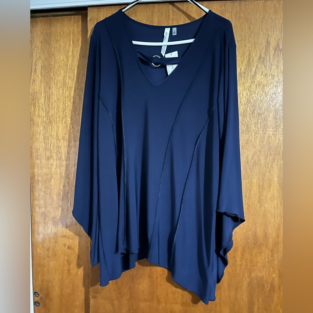 Women’s plus size top